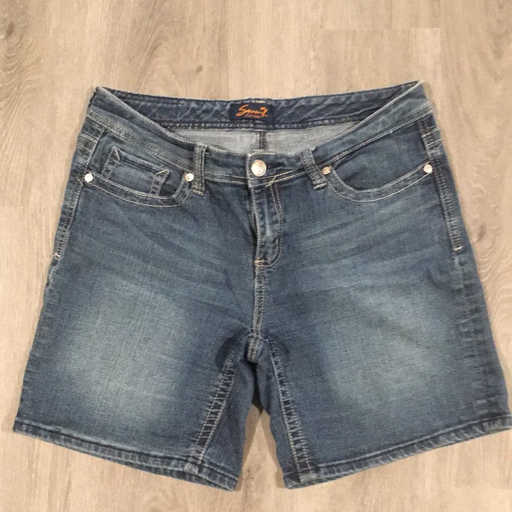 Seven7 Jean shorts size 10